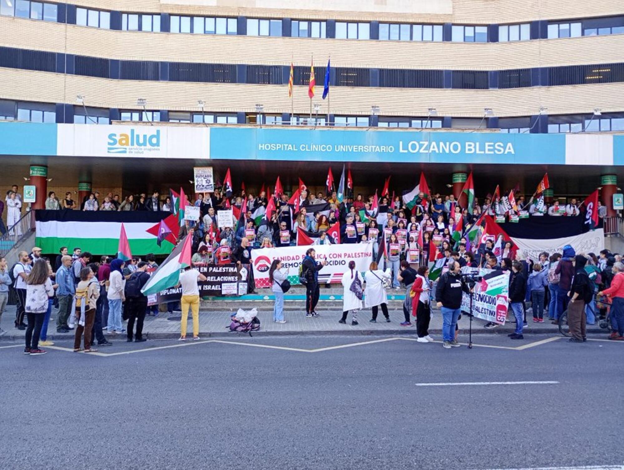 Hospital Clínico de Zaragoza en la jornada de huelga general por Palestina